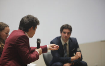 Concours d’éloquence : Douze voix, un seul vainqueur